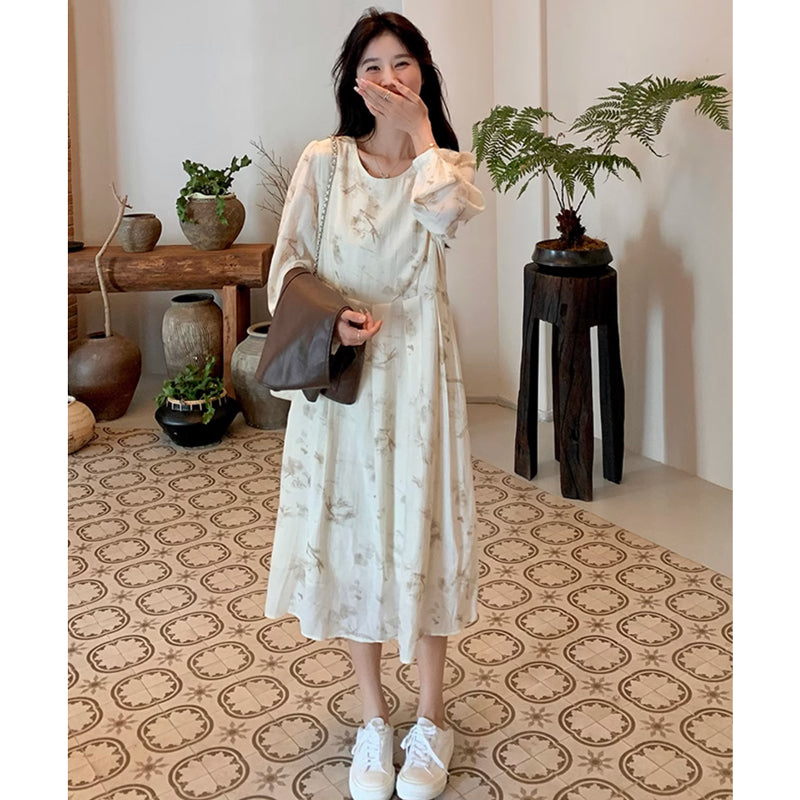 レザーベスト×ラウンドネックシフォンワンピース