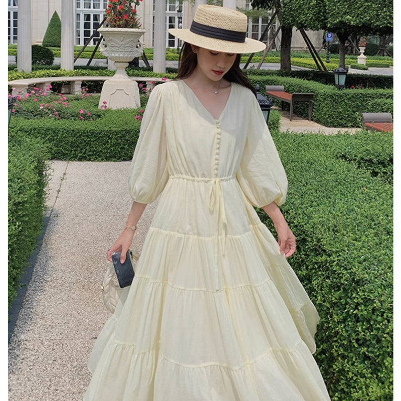 Vネックティアードワンピース