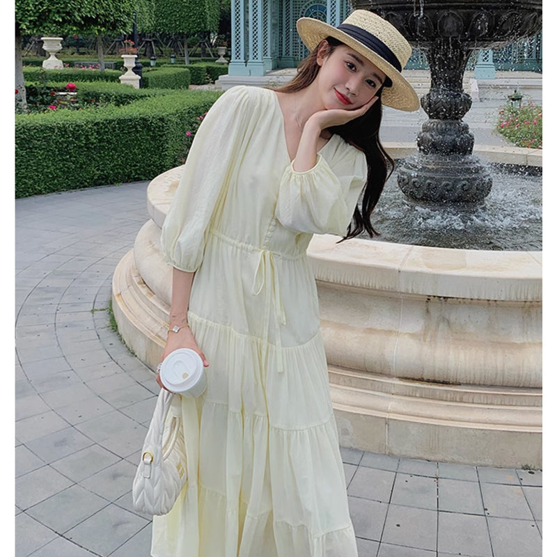 Vネックティアードワンピース