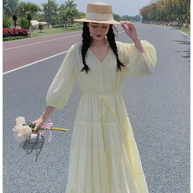 Vネックティアードワンピース