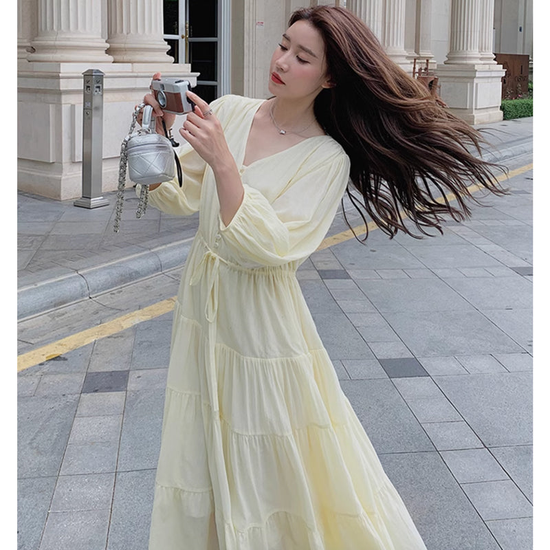 Vネックティアードワンピース