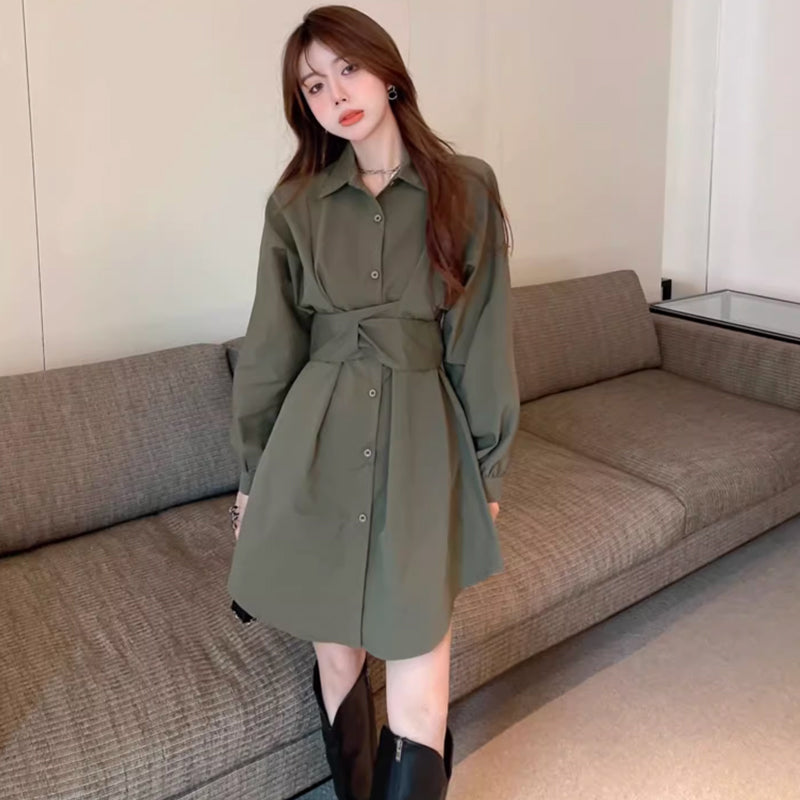 ミリタリーロングシャツ×ショートパンツ