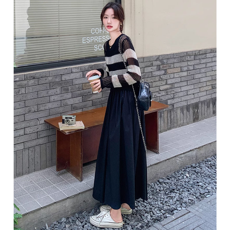 ボーダーメッシュトップ×ブラックワンピース