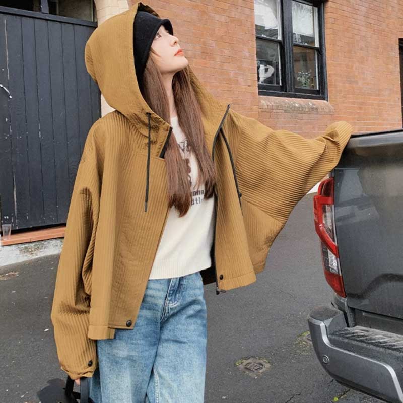 ドルマンスリーブジャケット