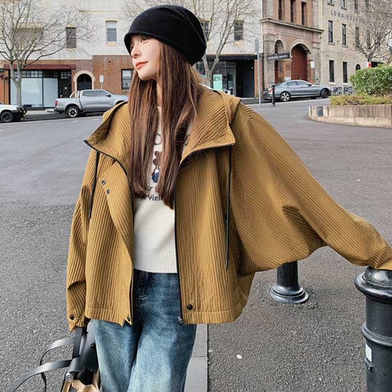 ドルマンスリーブジャケット