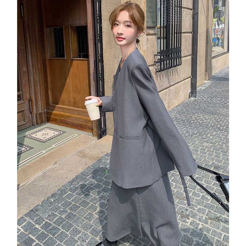 【即納】ノーカラージャケット×マキシ丈ワンピース