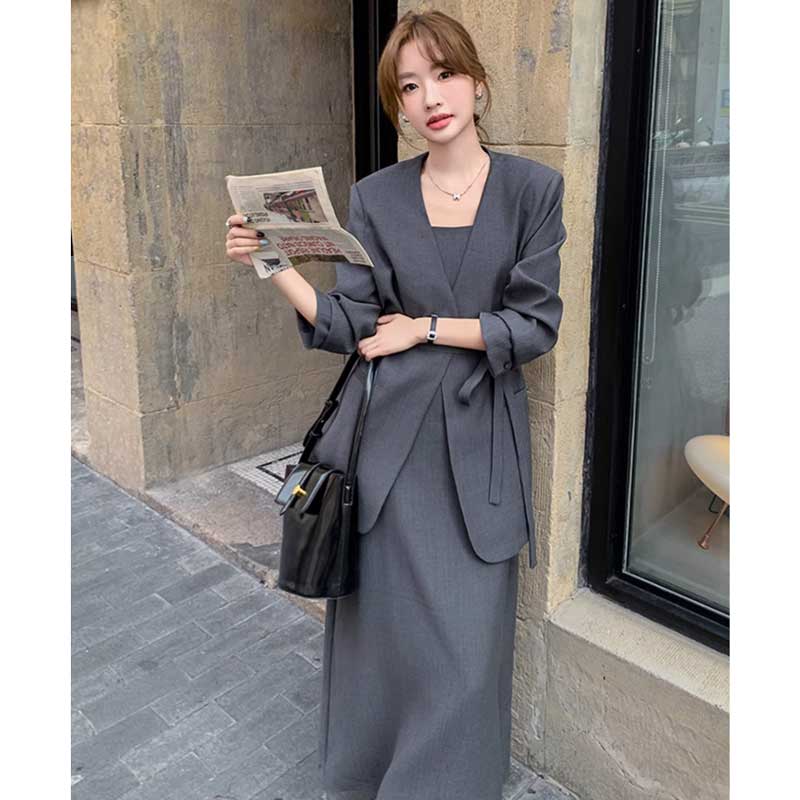 【即納】ノーカラージャケット×マキシ丈ワンピース