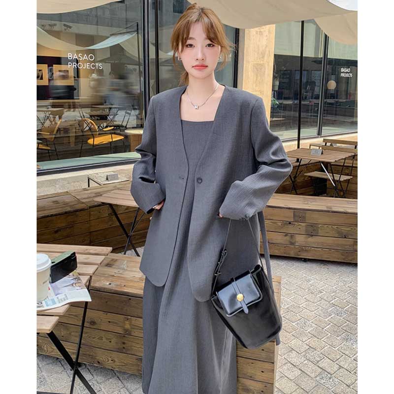 【即納】ノーカラージャケット×マキシ丈ワンピース