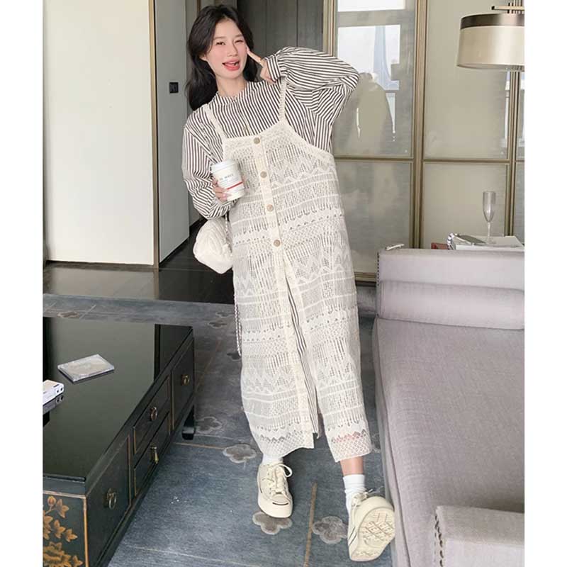 ストライプシャツワンピース×ニットキャミソール