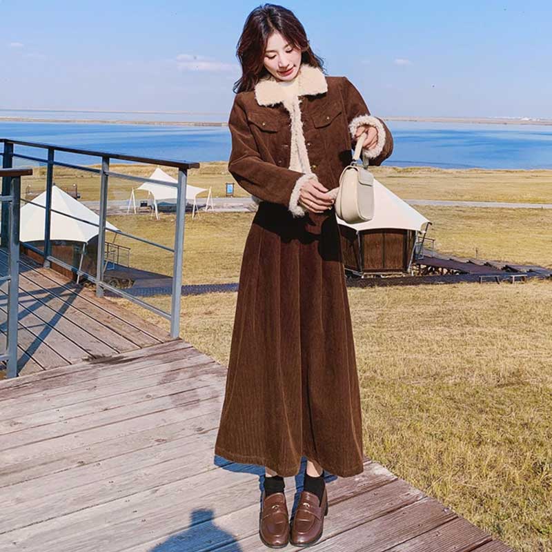 コーデュロイボアジャケット×Aラインスカート