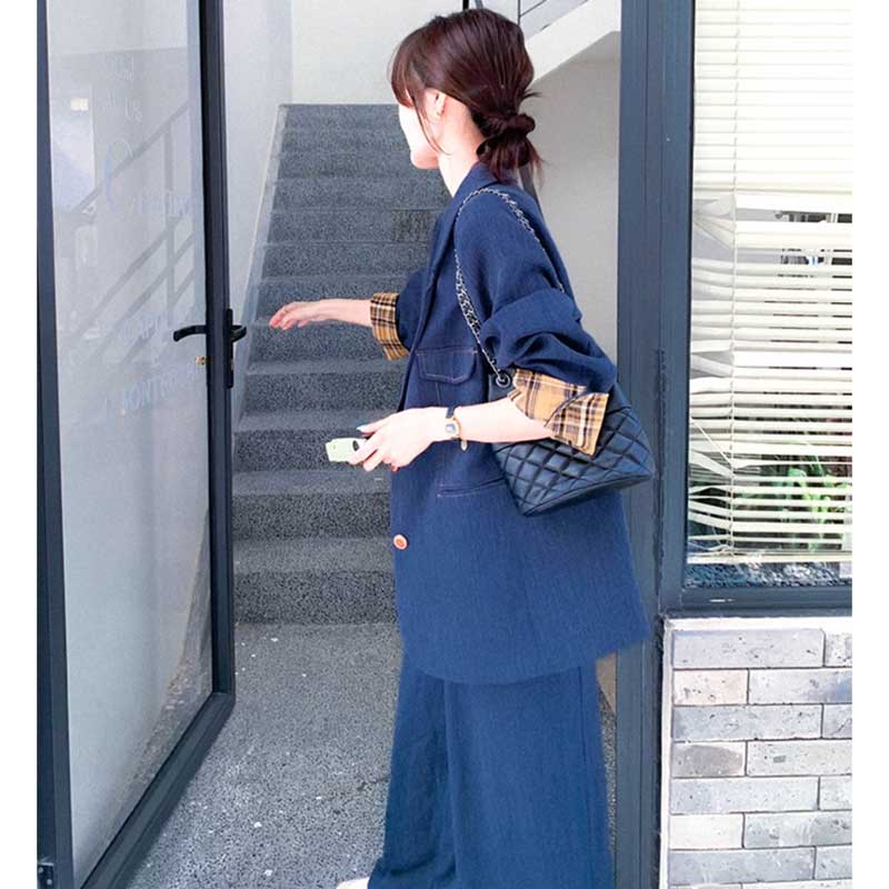 オーバーサイズジャケット×ワイドパンツ