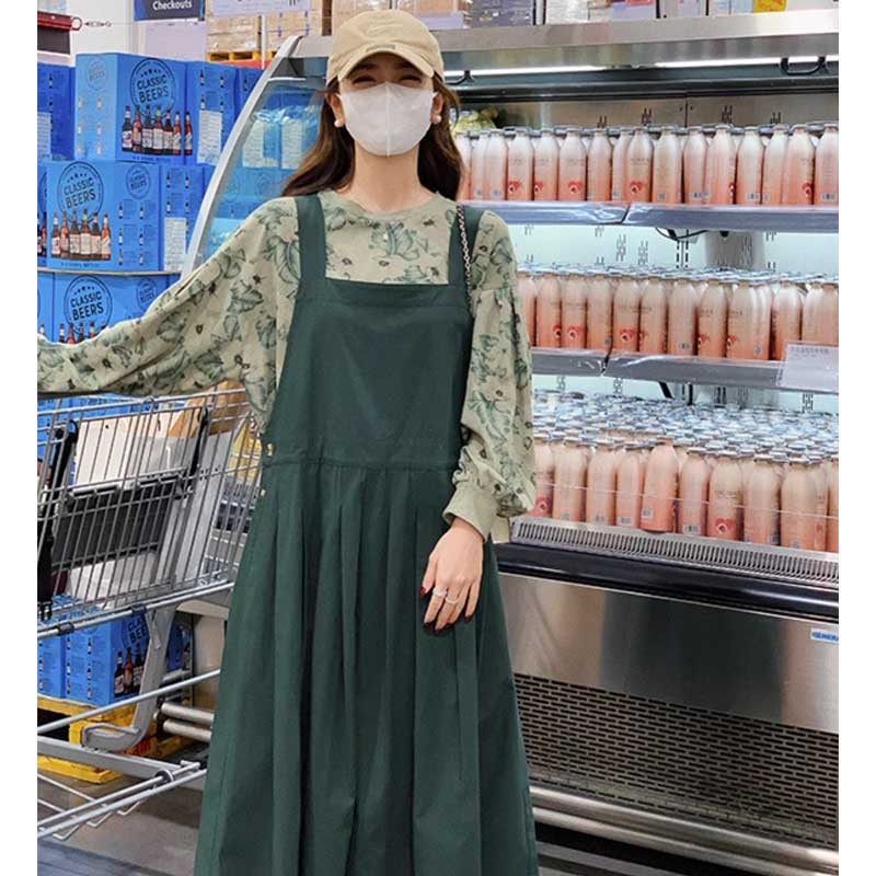 ボタニカルカットソー×サスペンダーワンピース