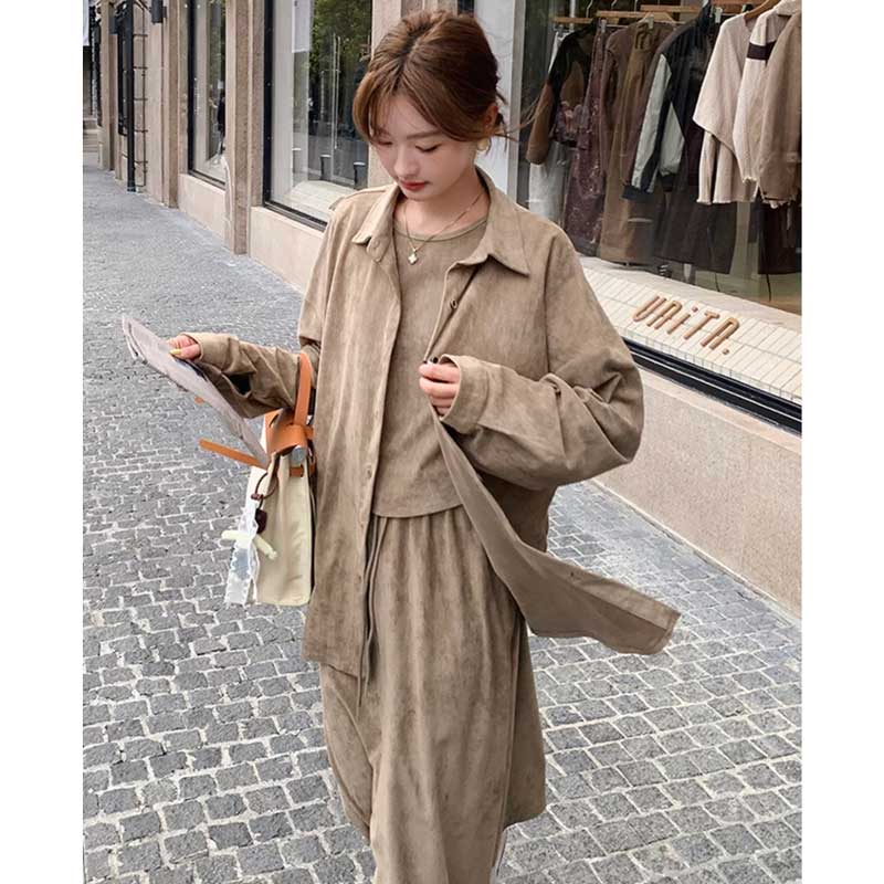 とろみ生地オーバーサイズアンサンブル