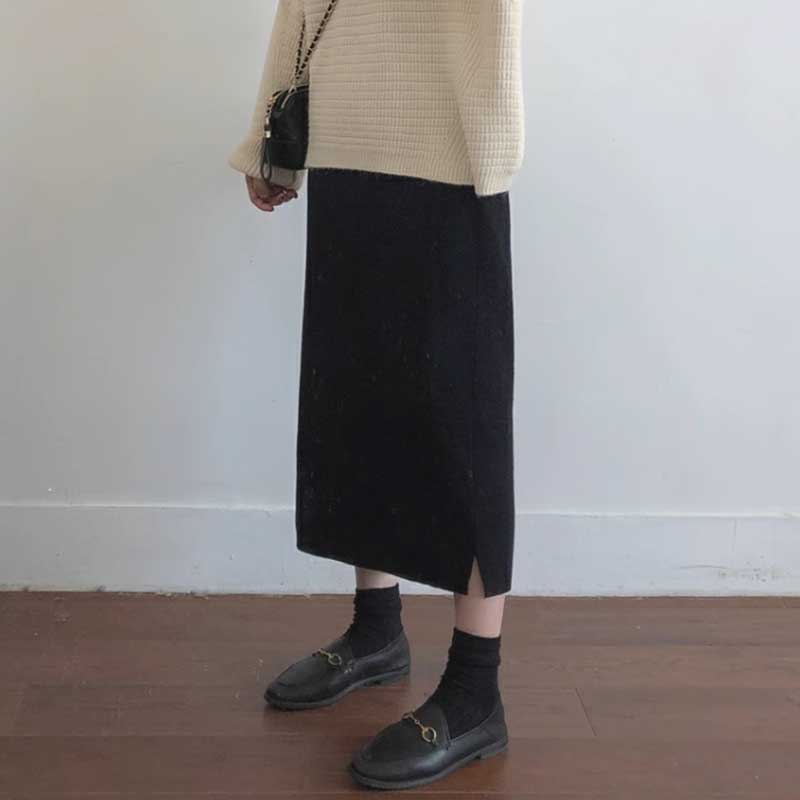 サイドスリットニットスカート