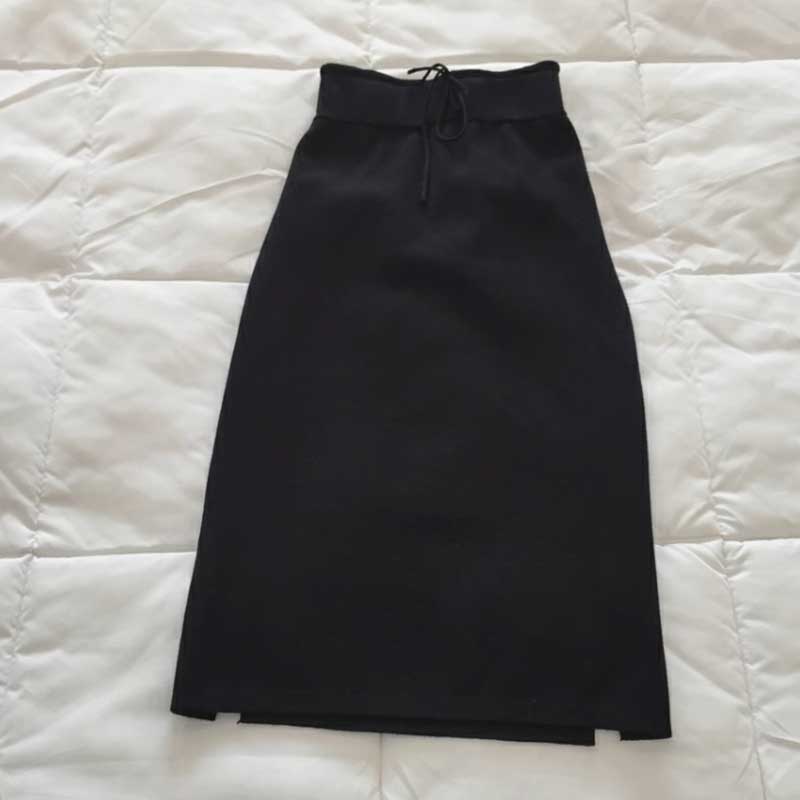 サイドスリットニットスカート