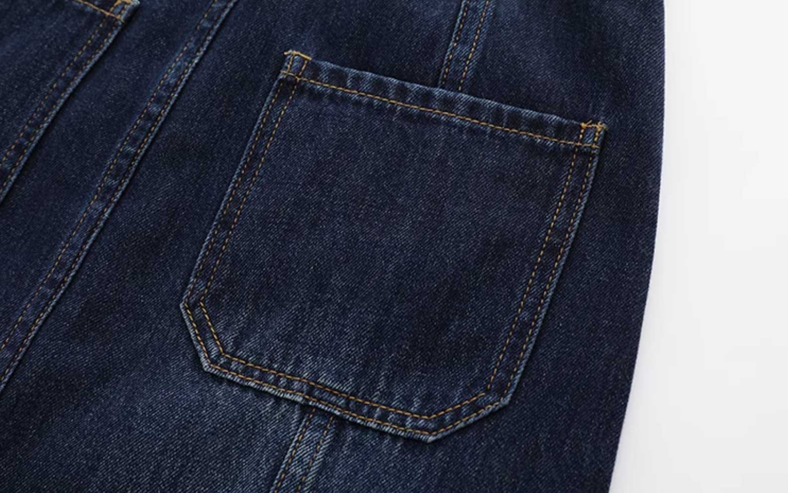 センタースリットデニムスカート