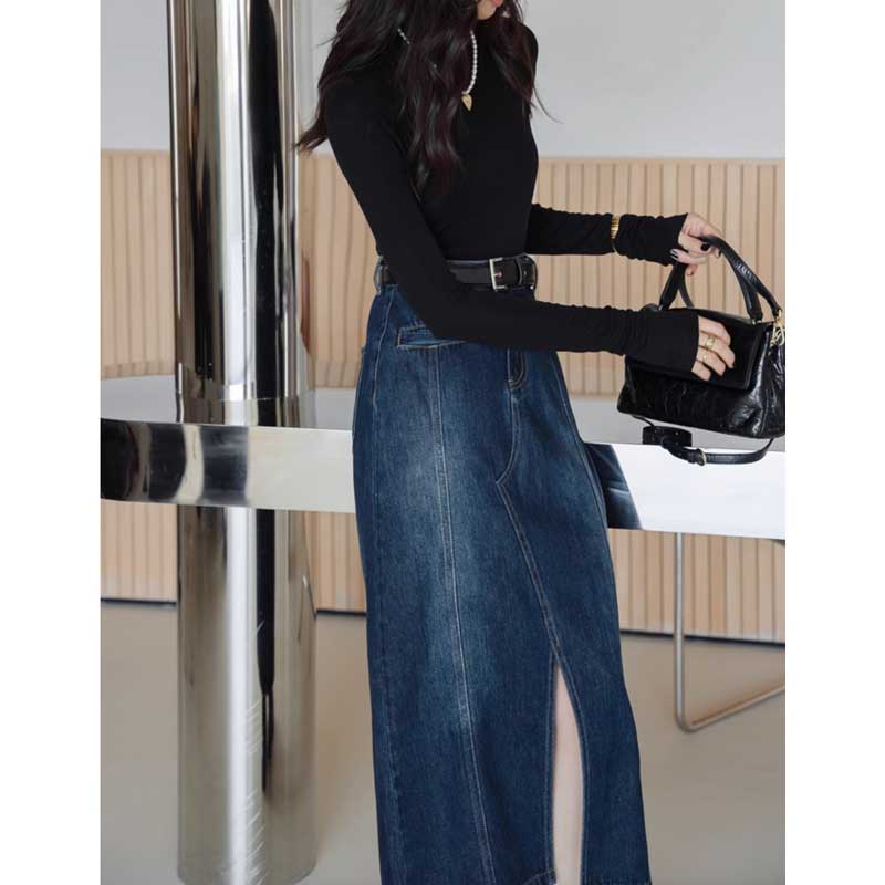 センタースリットデニムスカート