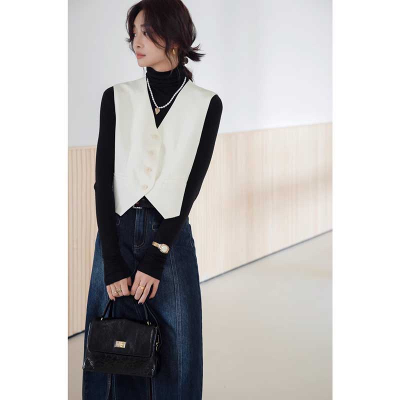 センタースリットデニムスカート