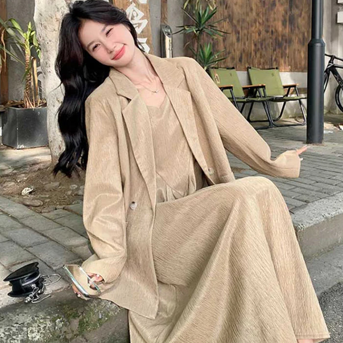 オーバーサイズジャケット×フレアワンピース