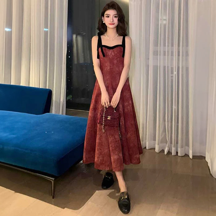 ブラックリボンストラップワンピース