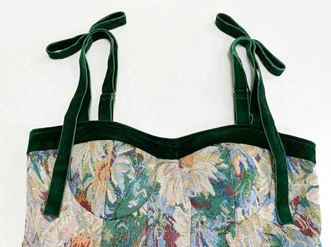 ジャガードフラワービスチェワンピース