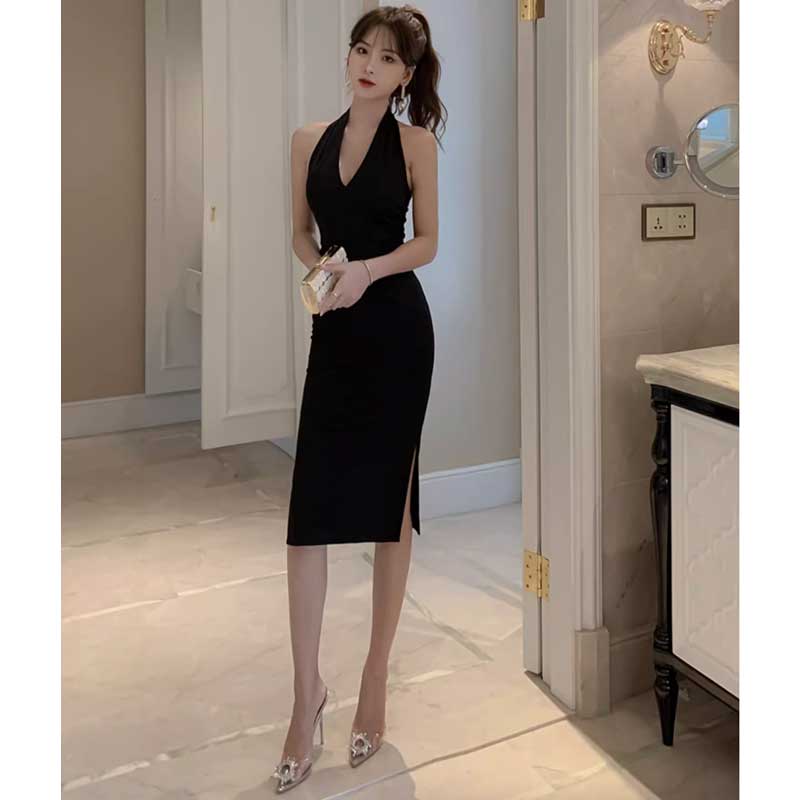 ホルターネックタイトワンピース