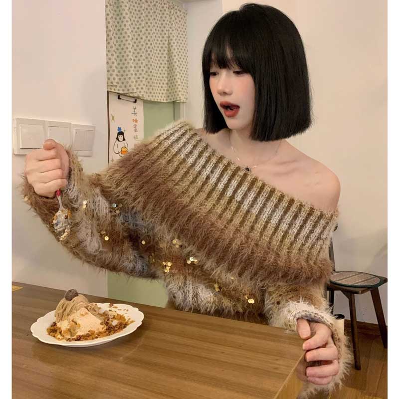 オフショルダーシャギーニット