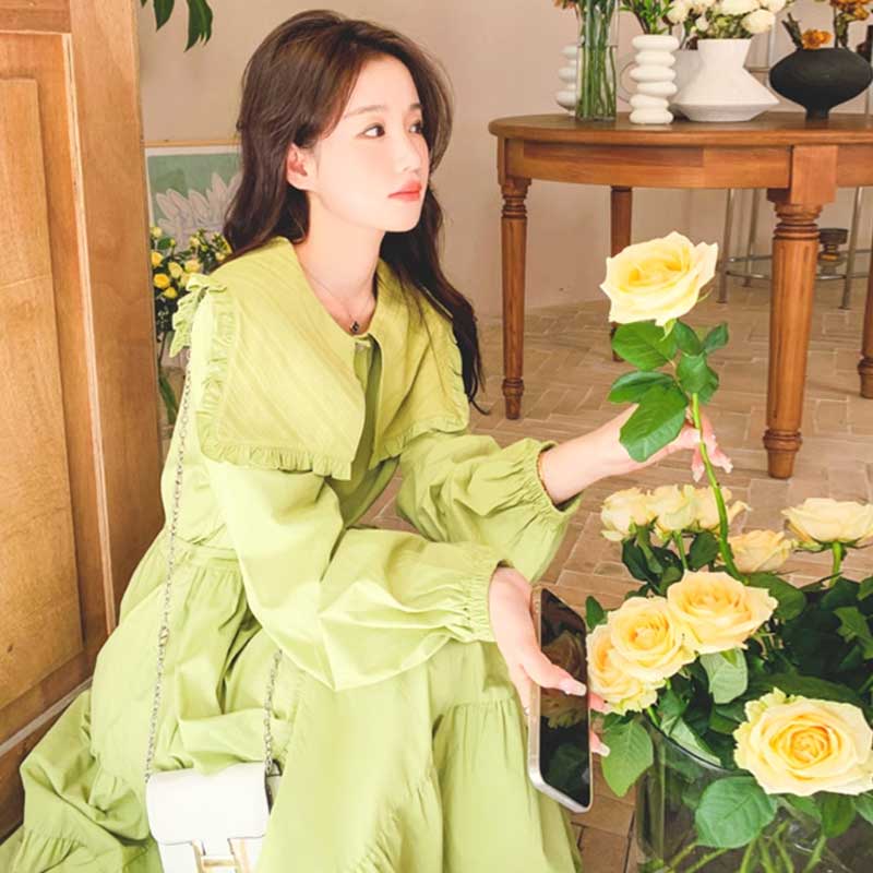 スクエアカラーワンピース