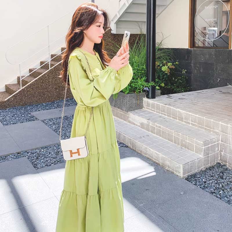 スクエアカラーワンピース