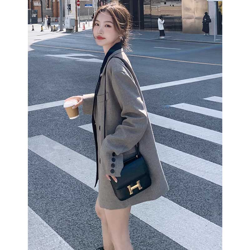 ブラックカラージャケット