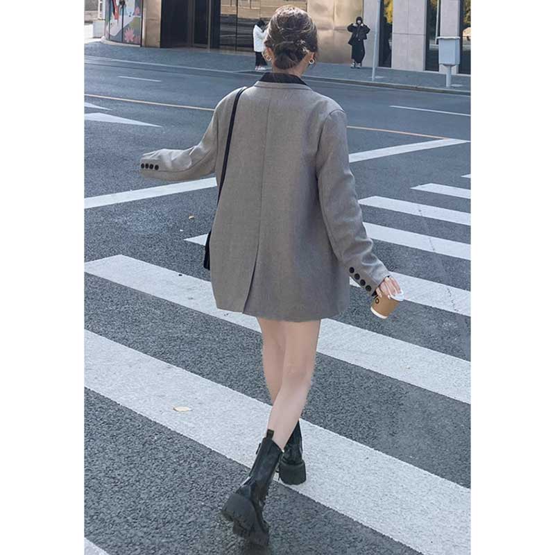 ブラックカラージャケット