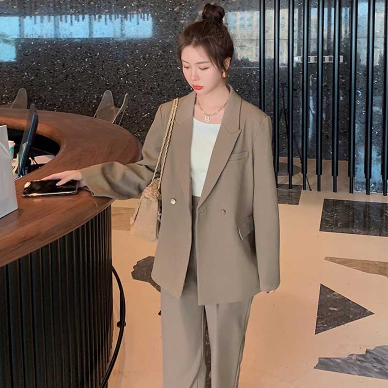 スタンダードパンツスーツ(ベージュ)