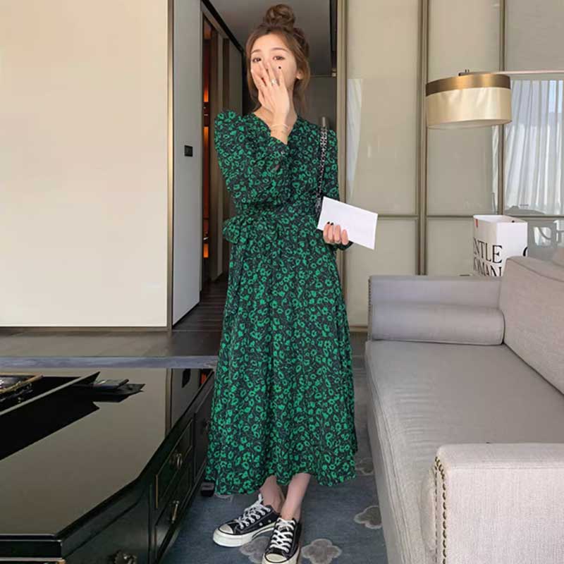 グリーンフラワーワンピース