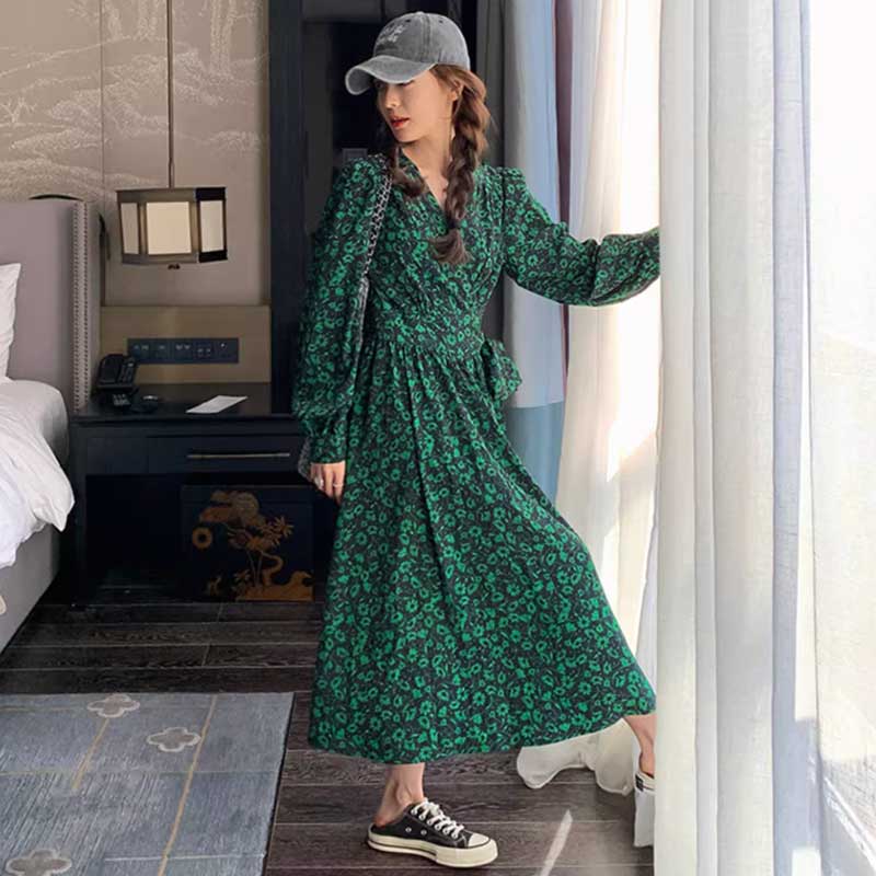 グリーンフラワーワンピース