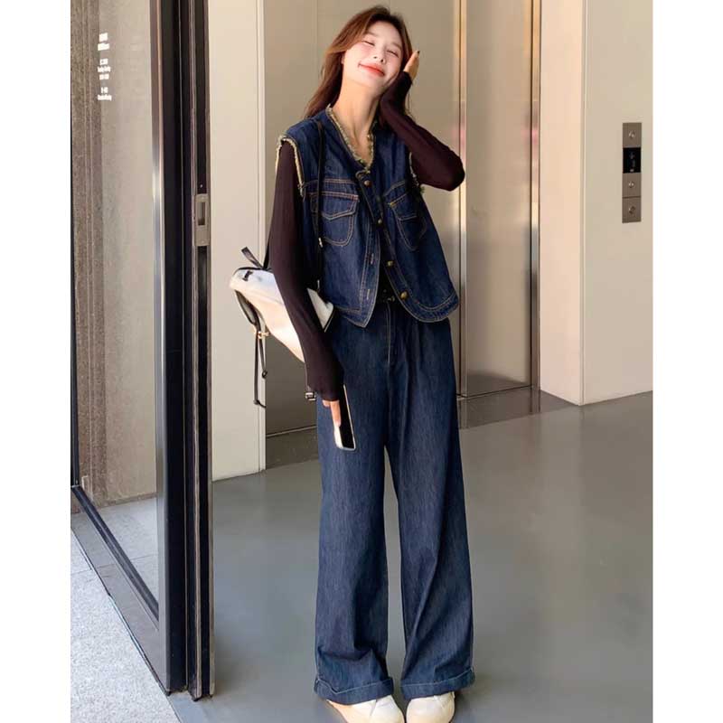 デニムベスト×ワイドデニムパンツ
