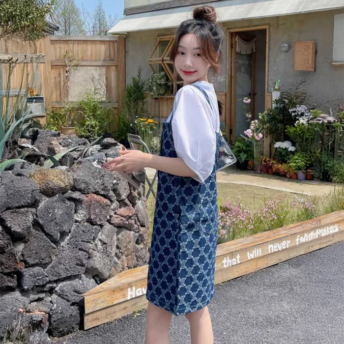 バルーン袖カットソー×デニムサロペットスカート