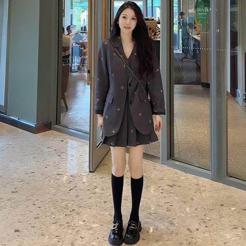 刺繍入りアンサンブル