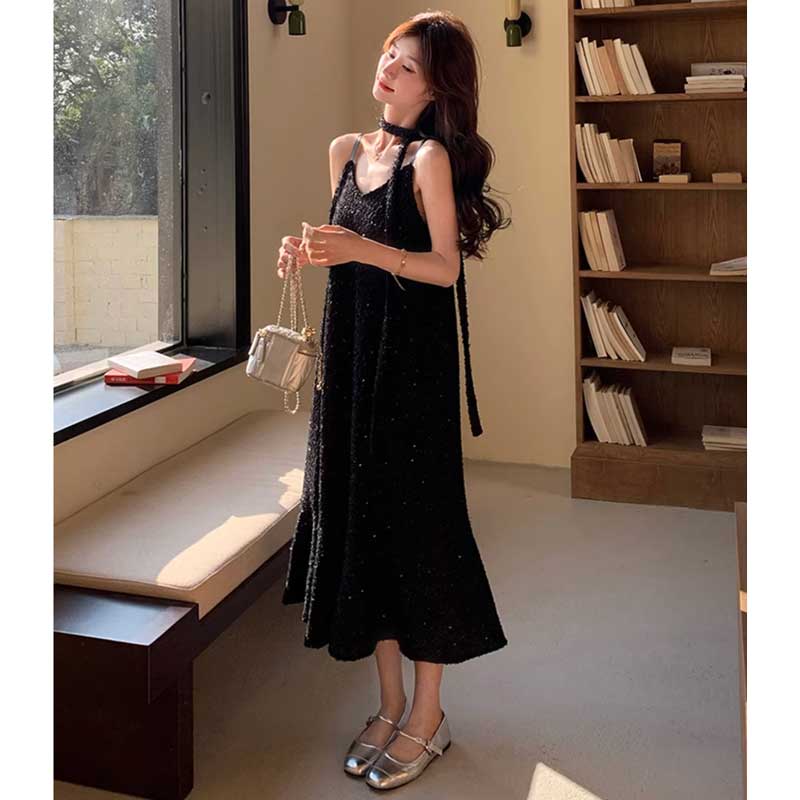 フリルブラウス×ラメワンピース