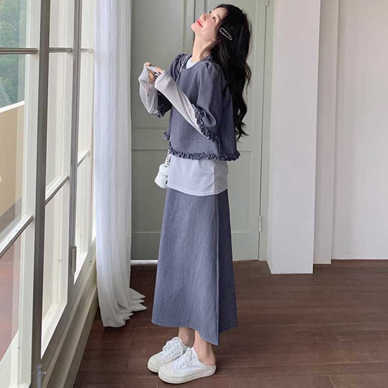 フリルトップス×スカートセットアップ