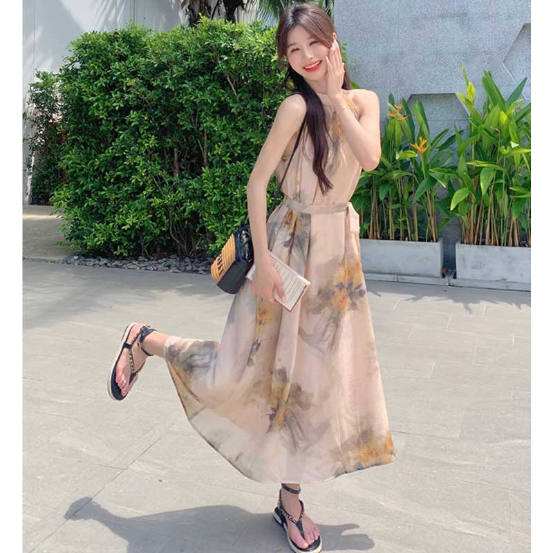 ホルターネックAラインワンピース