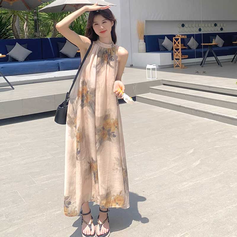 ホルターネックAラインワンピース