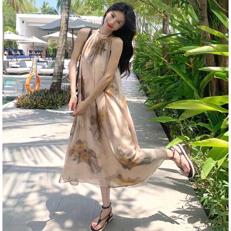 ホルターネックAラインワンピース