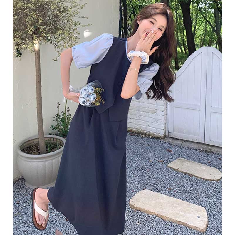 レイヤード風ネイビーワンピース