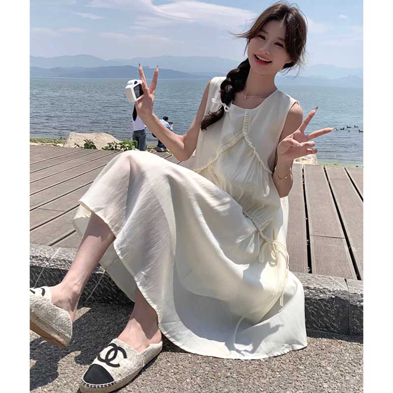 アイボリーノースリーブワンピース