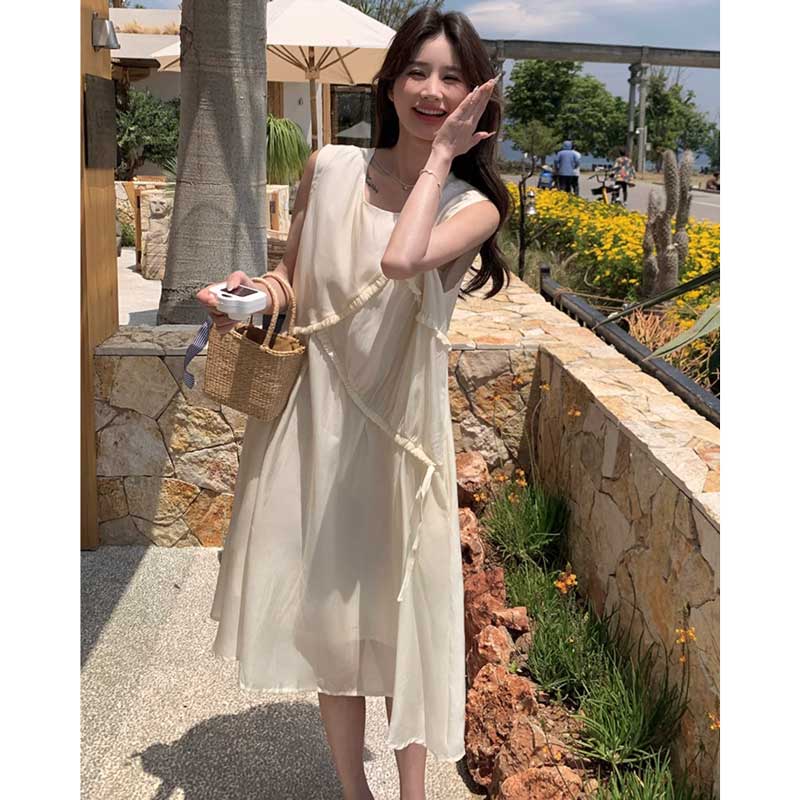 アイボリーノースリーブワンピース