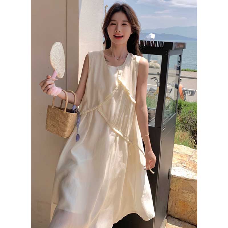 アイボリーノースリーブワンピース