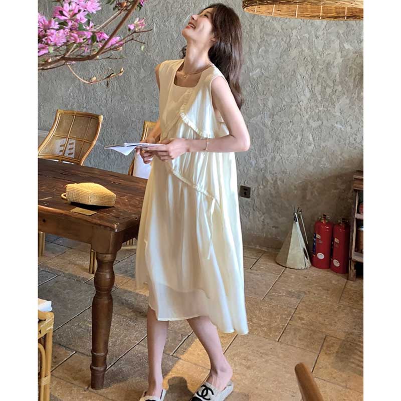 アイボリーノースリーブワンピース