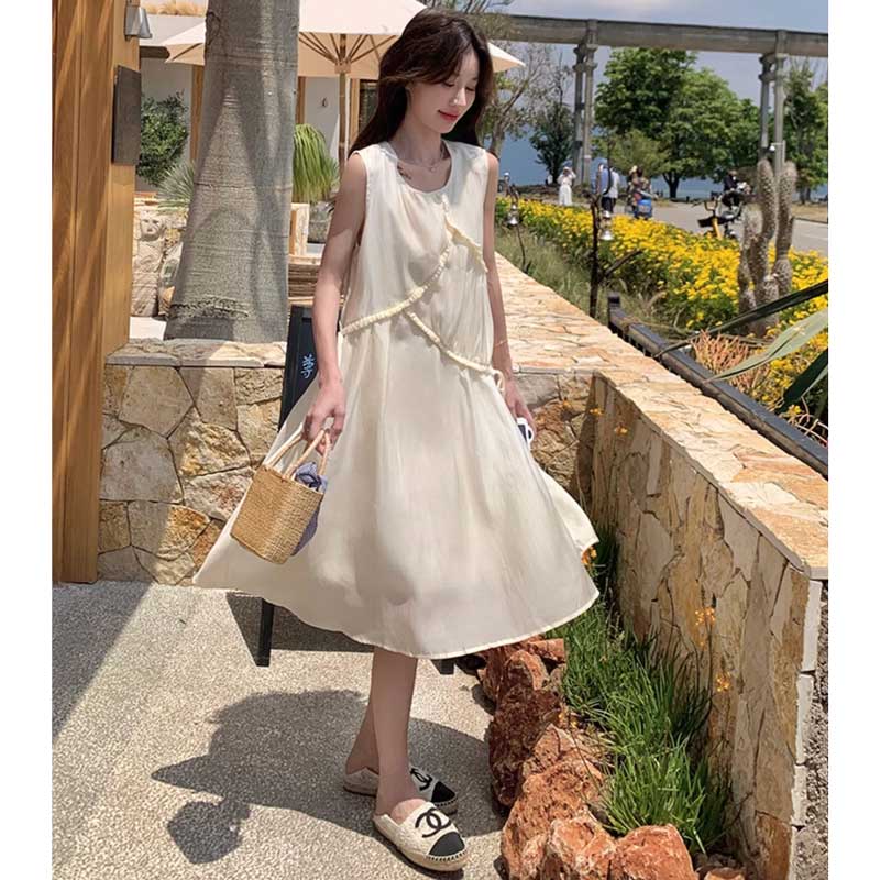 アイボリーノースリーブワンピース