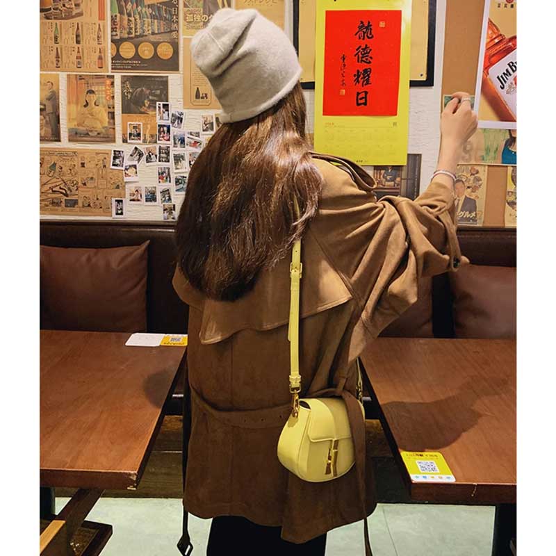 スエードトレンチコート