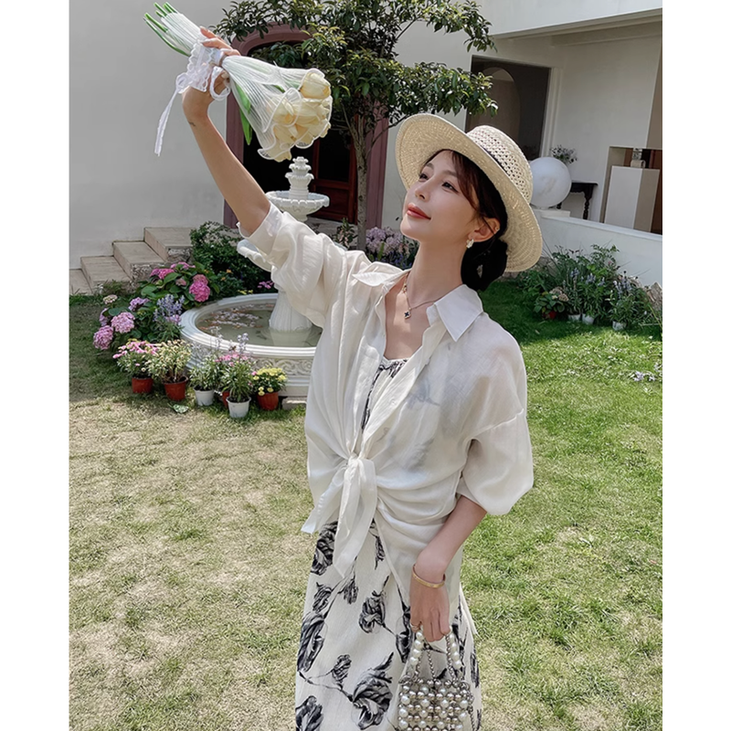 バックスリットブラウス×キャミソールワンピース